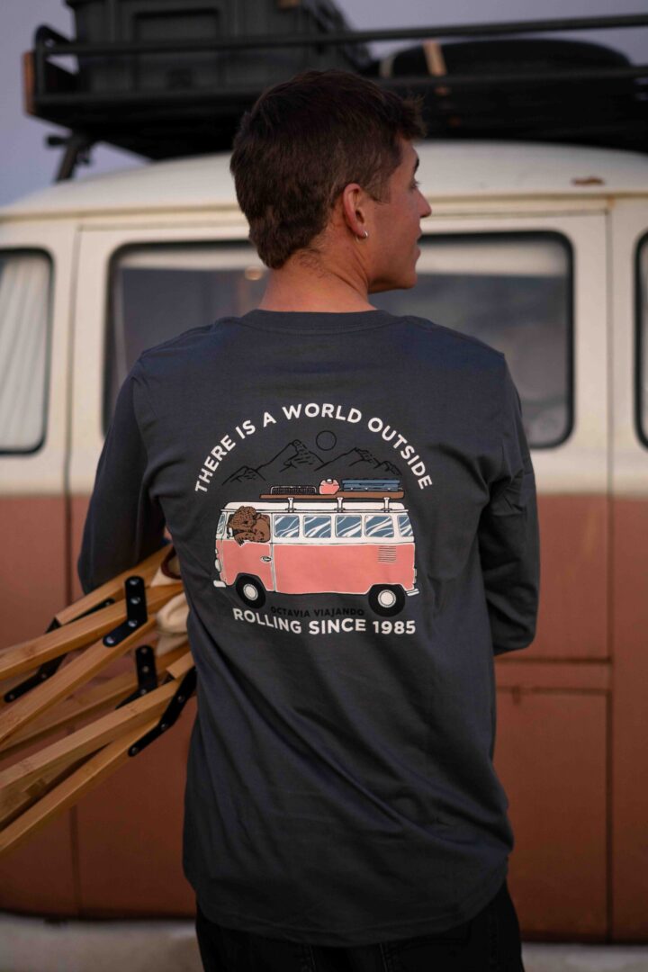 There is a World Outside Long Sleeve Hombre - Imagen 2